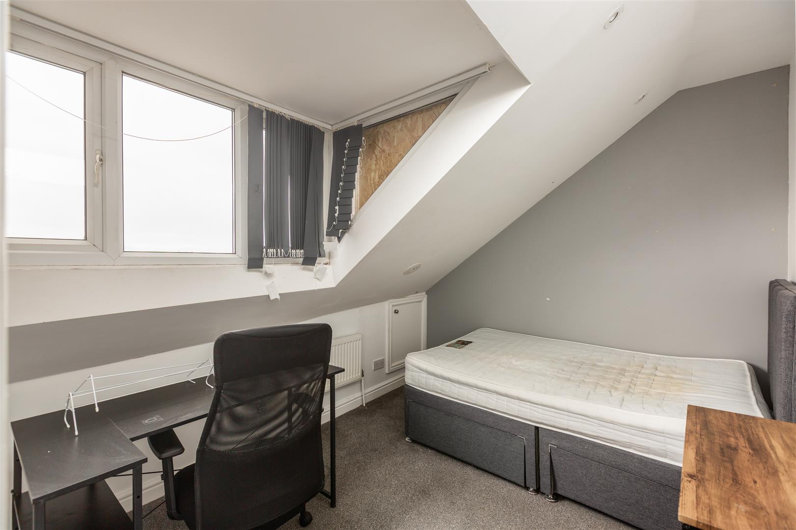 Trafalgar Place, Brynmill, Swansea, SA2 0BU